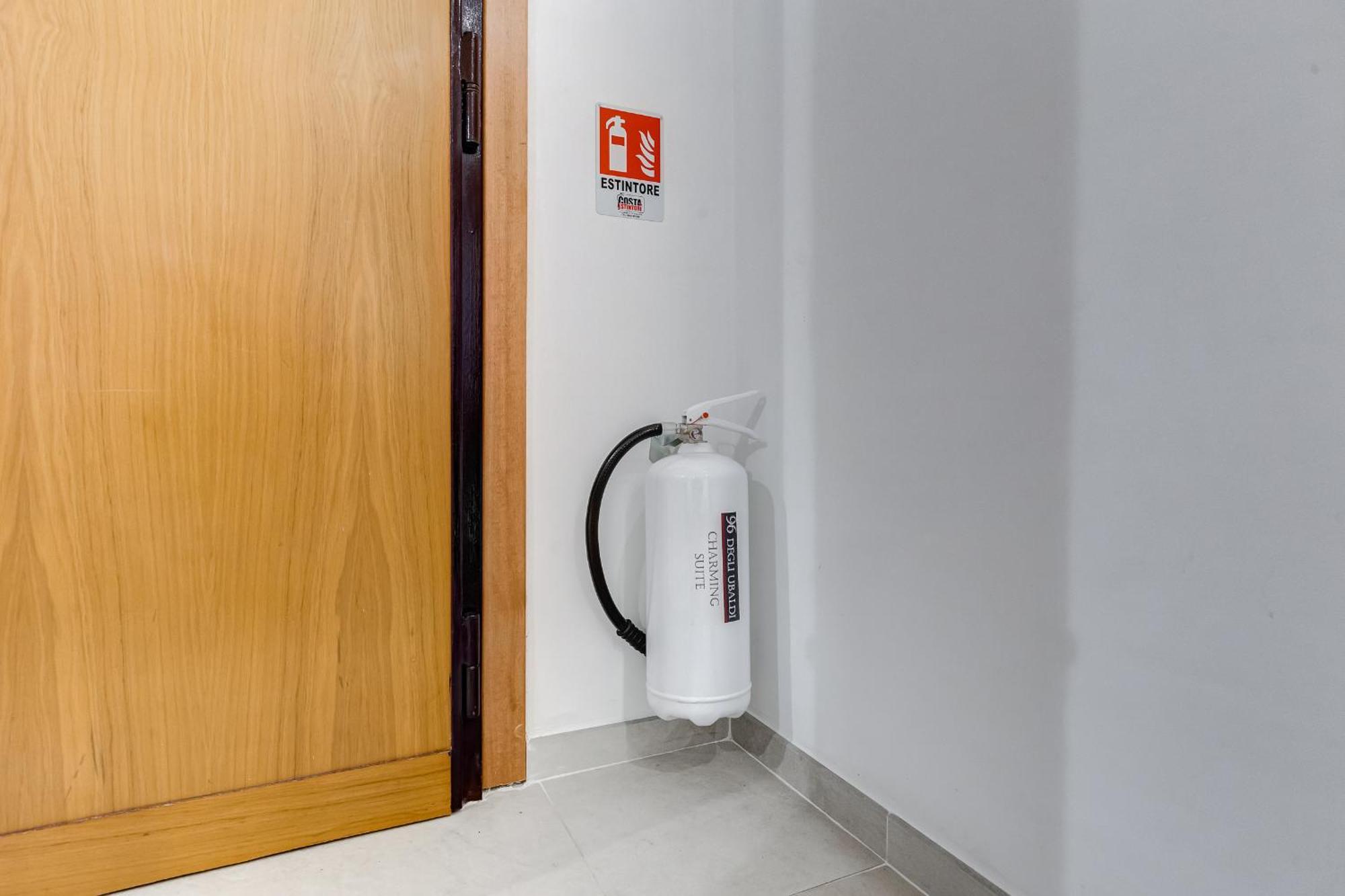 96 Degli Ubaldi Charming Suite Ρώμη Εξωτερικό φωτογραφία